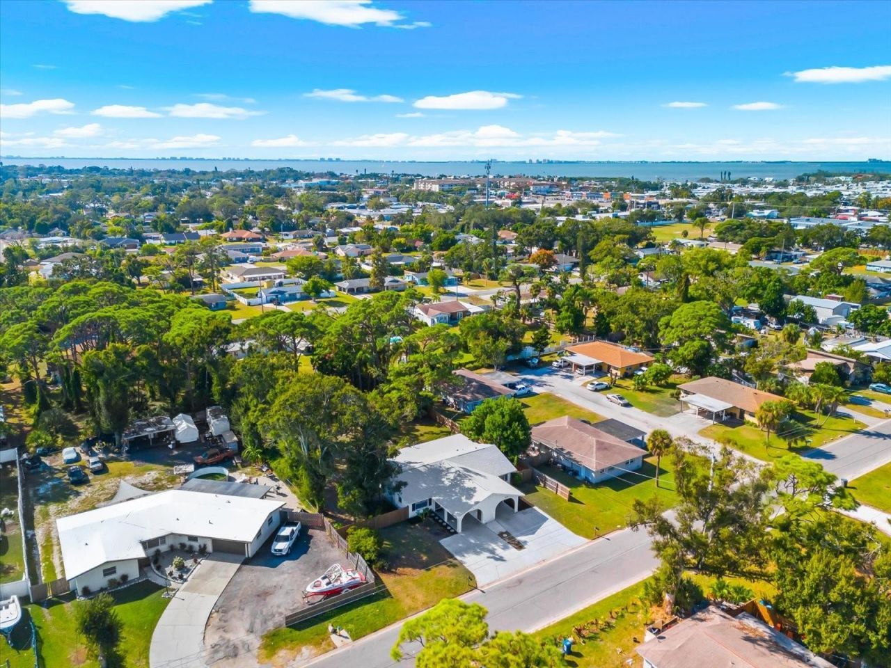 904 66th Avenue W, Bradenton, FL 34207 Photo