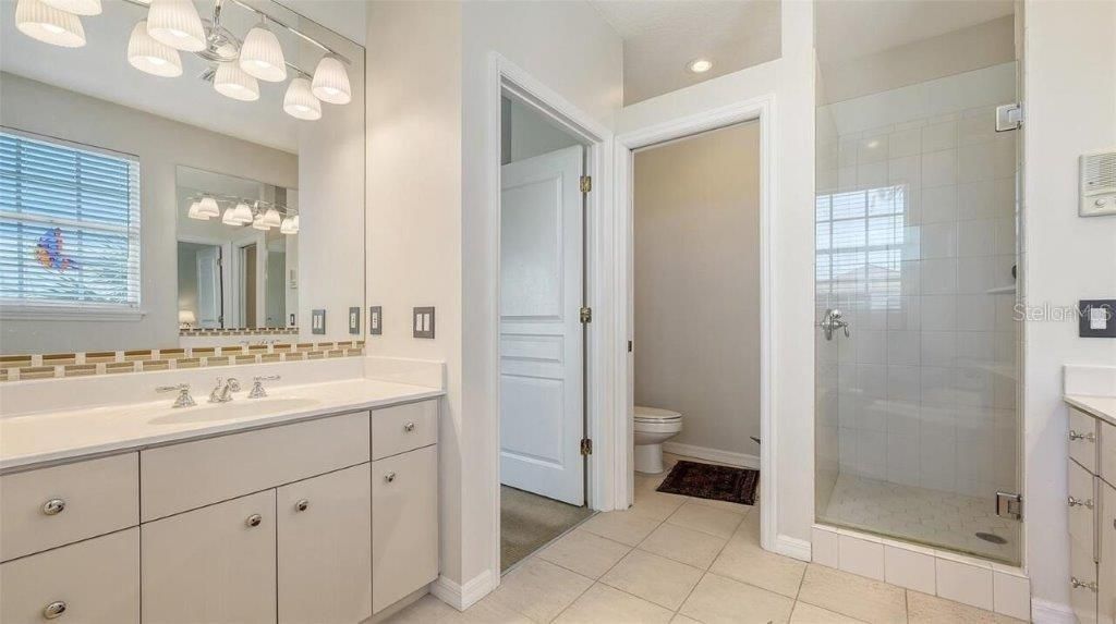 4922 Commonwealth Drive, Sarasota, FL 34242 Photo