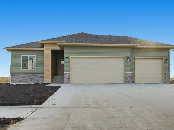 8438 61st Street S, Horace, ND 58047