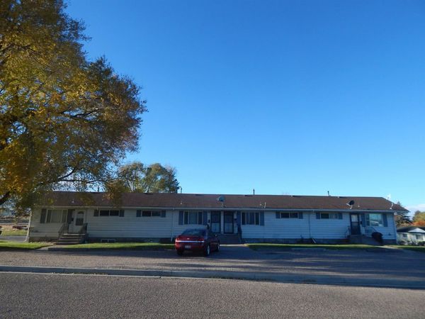635 Calder Ave, American Falls, ID 83211