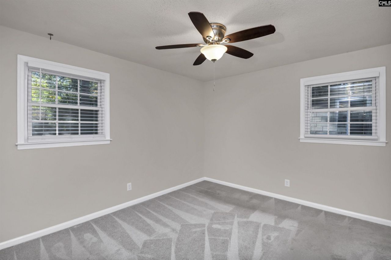 207 Baymore Lane  Photo 17