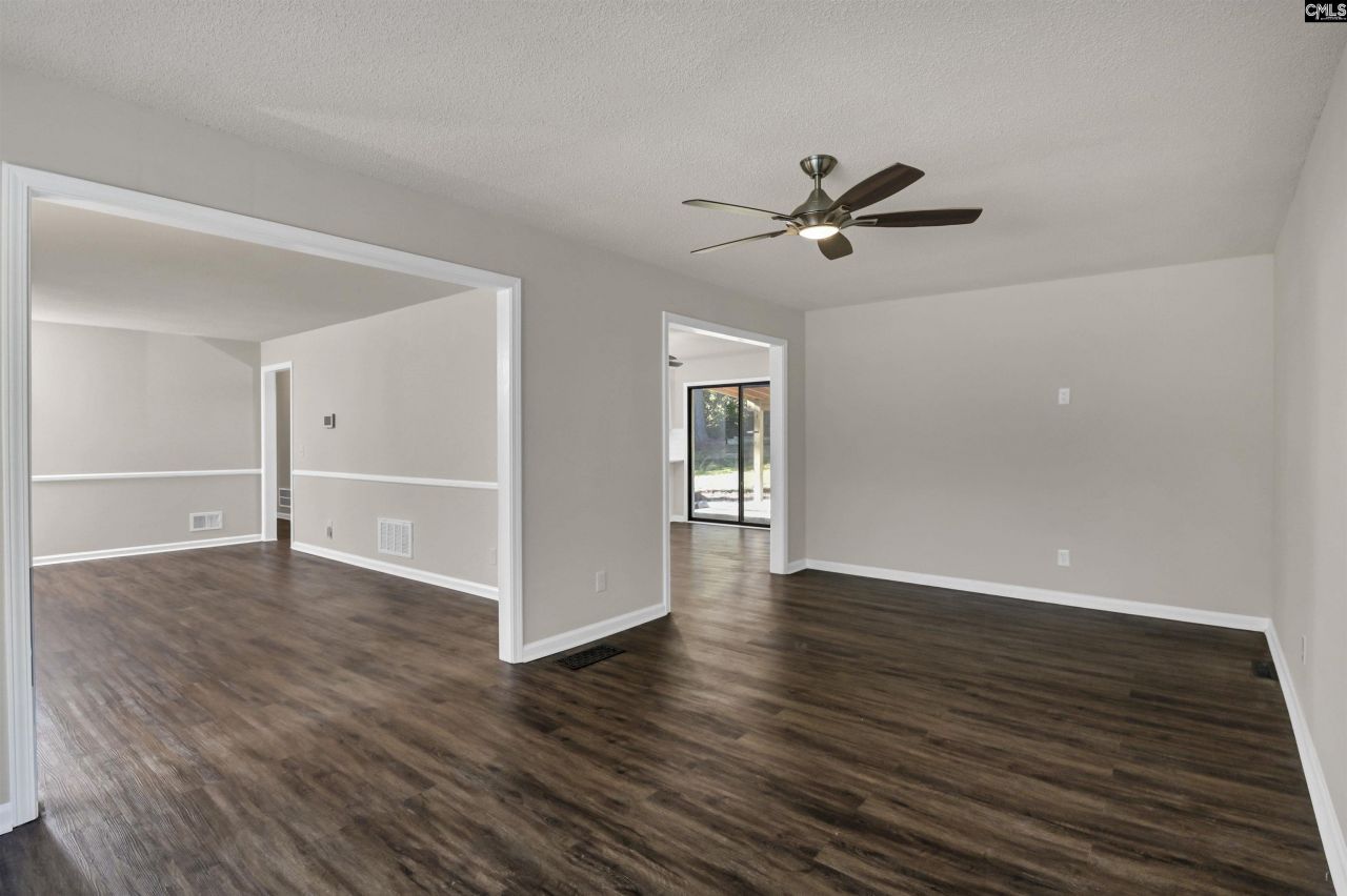 207 Baymore Lane  Photo 7