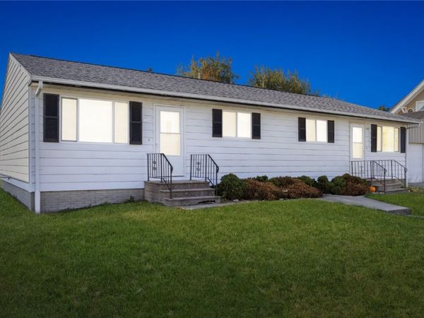 410/412 9th Avenue, Clarence, IA 52216