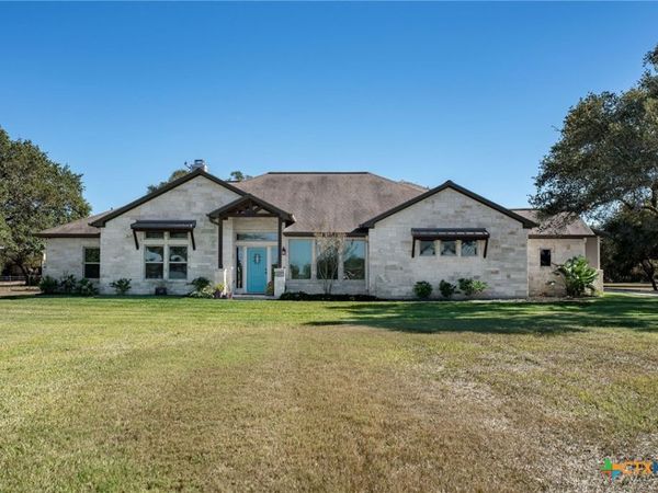 437 Bischoff Road, Inez, TX 77968