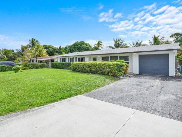 218 SW 12th Avenue, Boynton Beach, FL 33435