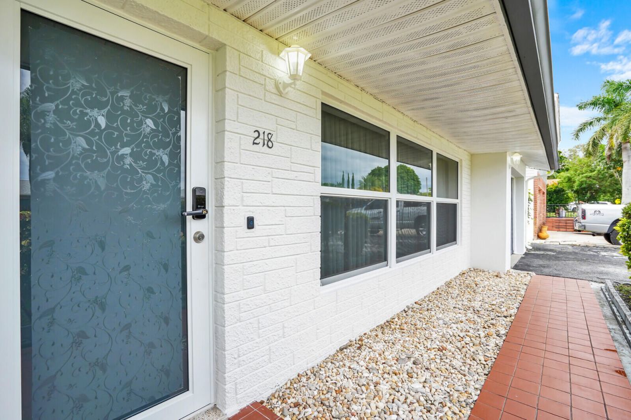 218 SW 12th Avenue, Boynton Beach, FL 33435 Photo