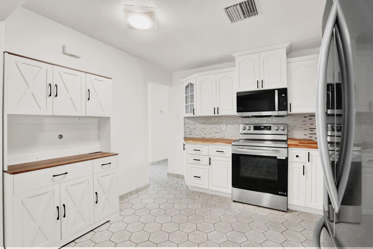 218 SW 12th Avenue, Boynton Beach, FL 33435 Photo