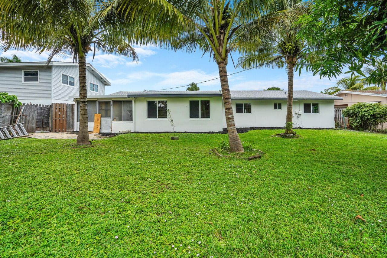 218 SW 12th Avenue, Boynton Beach, FL 33435 Photo