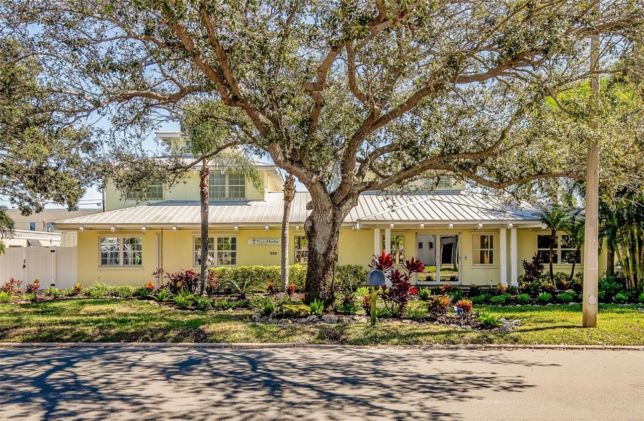 525 8th Street W, Bradenton, FL 34205 Photo