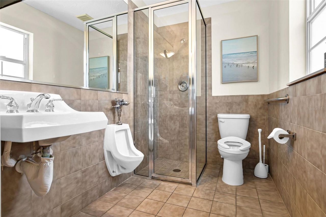 525 8th Street W, Bradenton, FL 34205 Photo