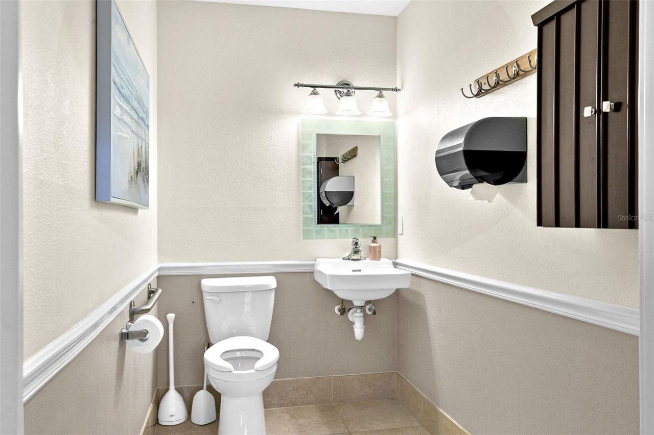 525 8th Street W, Bradenton, FL 34205 Photo