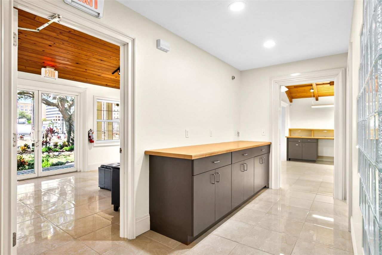 525 8th Street W, Bradenton, FL 34205 Photo