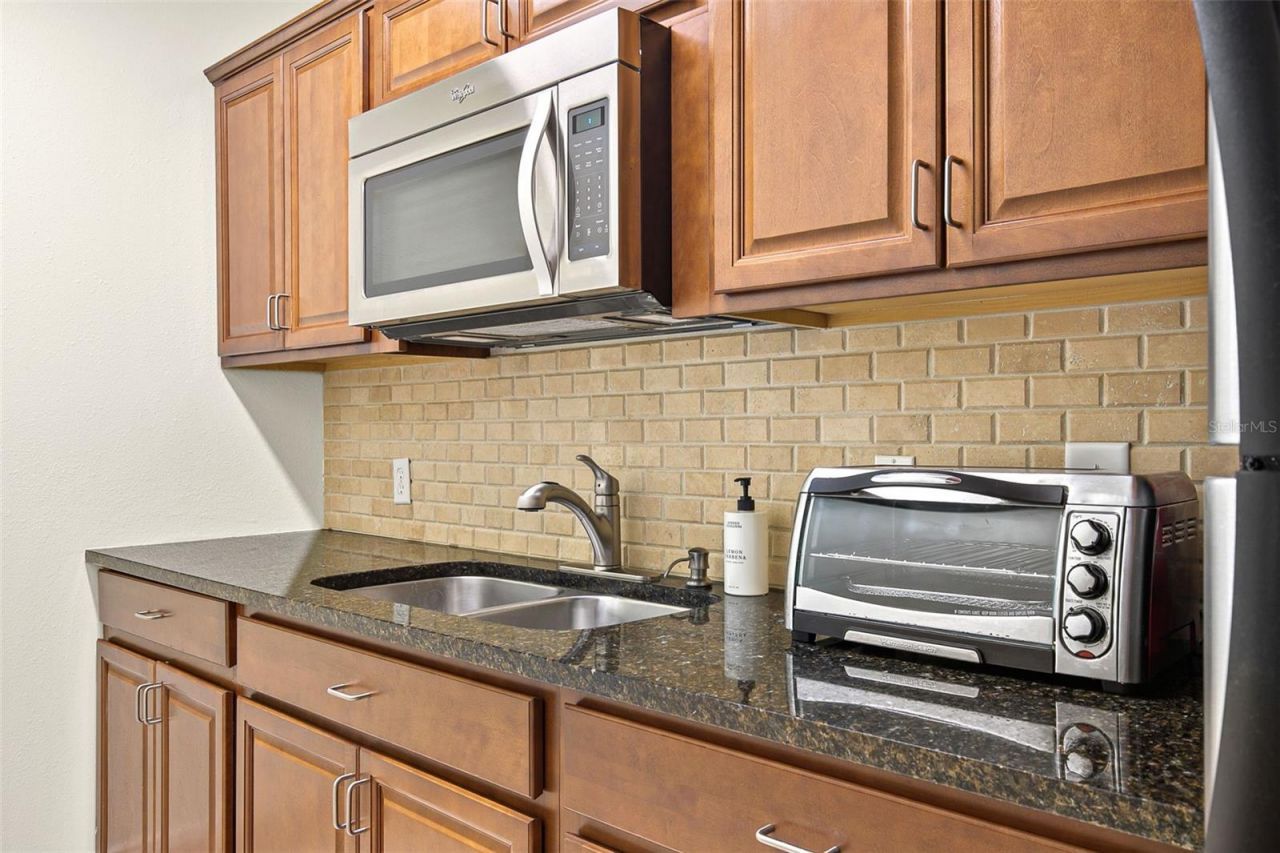 525 8th Street W, Bradenton, FL 34205 Photo