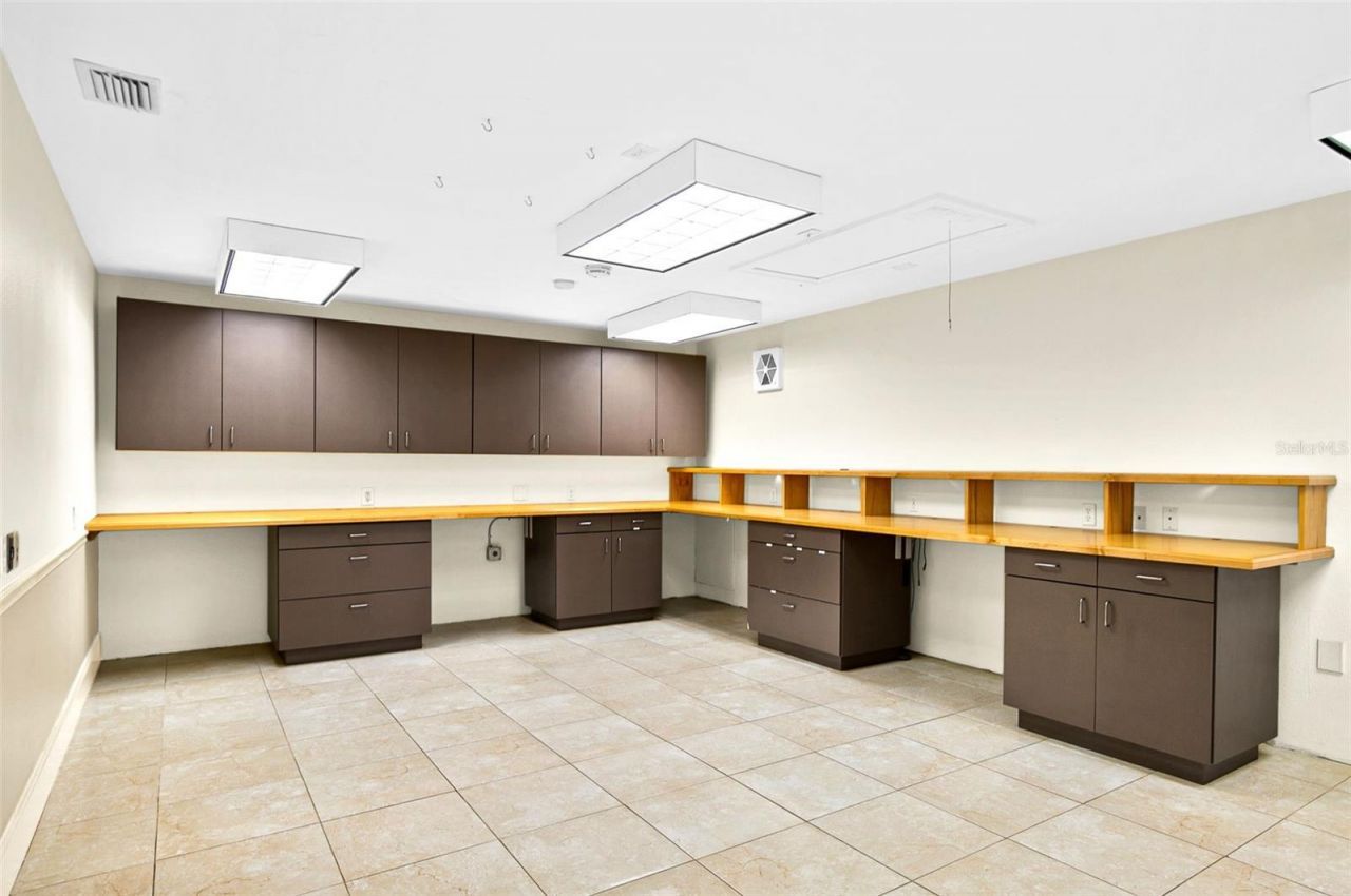 525 8th Street W, Bradenton, FL 34205 Photo