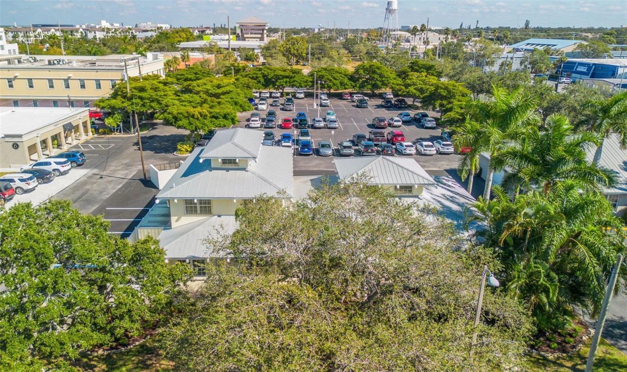 525 8th Street W, Bradenton, FL 34205 Photo