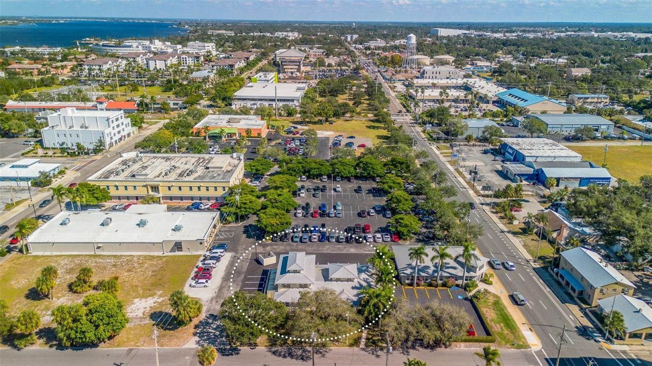 525 8th Street W, Bradenton, FL 34205 Photo