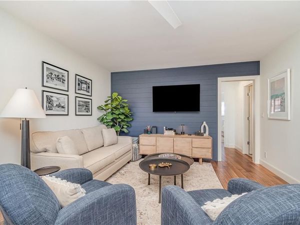 473 12th AVE S, Unit B11, NAPLES, FL 34102