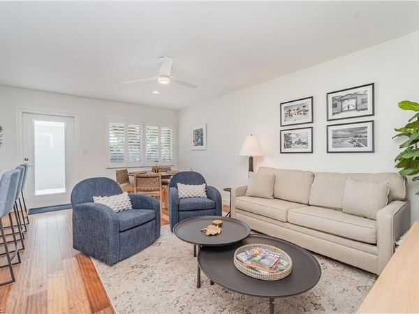 473 12th AVE S, Unit B11, NAPLES, FL 34102