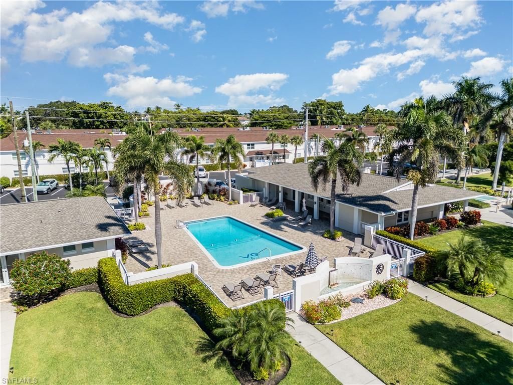 473 12th Ave S, Unit B11, Naples, FL 34102 Photo