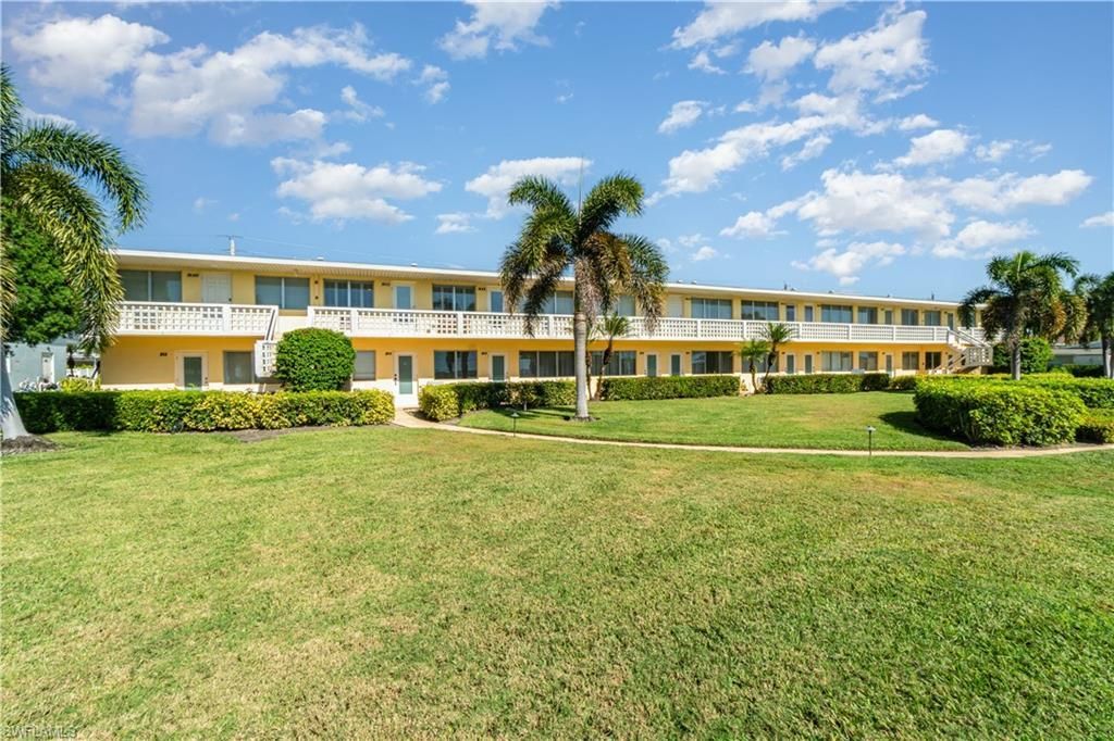 473 12th Ave S, Unit B11, Naples, FL 34102 Photo