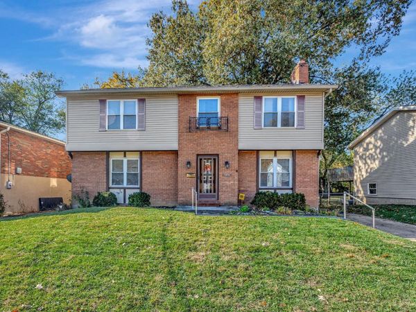 6855 Sayler Avenue, Cincinnati, OH 45233