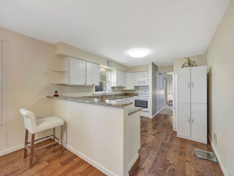 6855 Sayler Avenue, Cincinnati, OH 45233 Photo 12