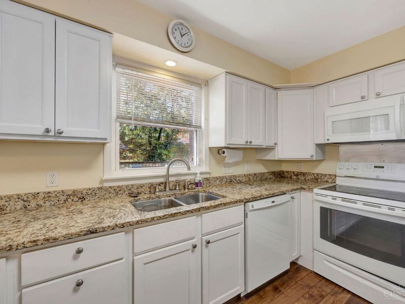 6855 Sayler Avenue, Cincinnati, OH 45233 Photo 13