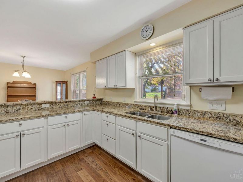 6855 Sayler Avenue, Cincinnati, OH 45233 Photo 14