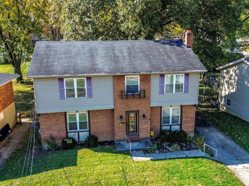 6855 Sayler Avenue, Cincinnati, OH 45233 Photo 2