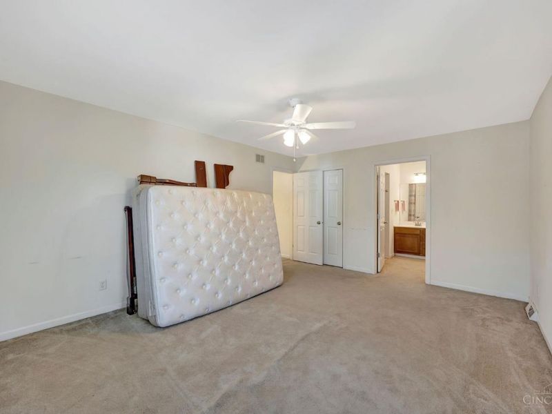 6855 Sayler Avenue, Cincinnati, OH 45233 Photo 24