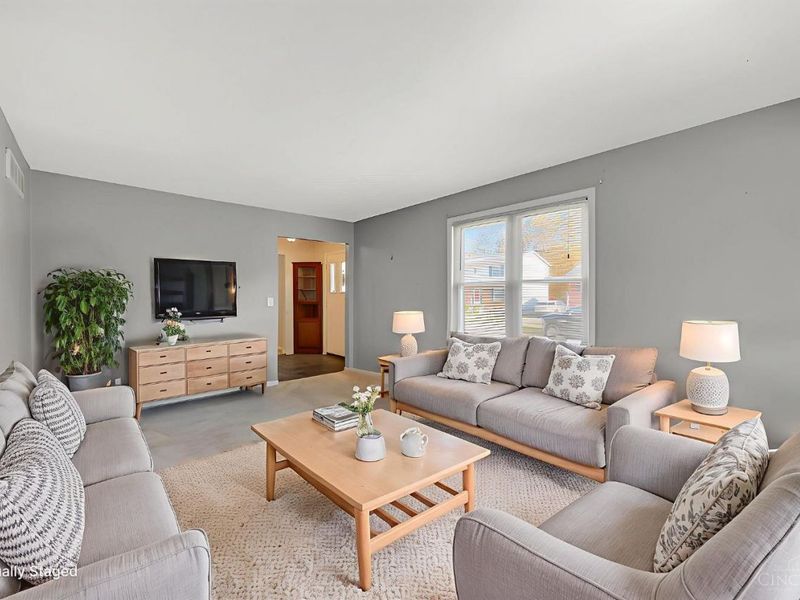 6855 Sayler Avenue, Cincinnati, OH 45233 Photo 4