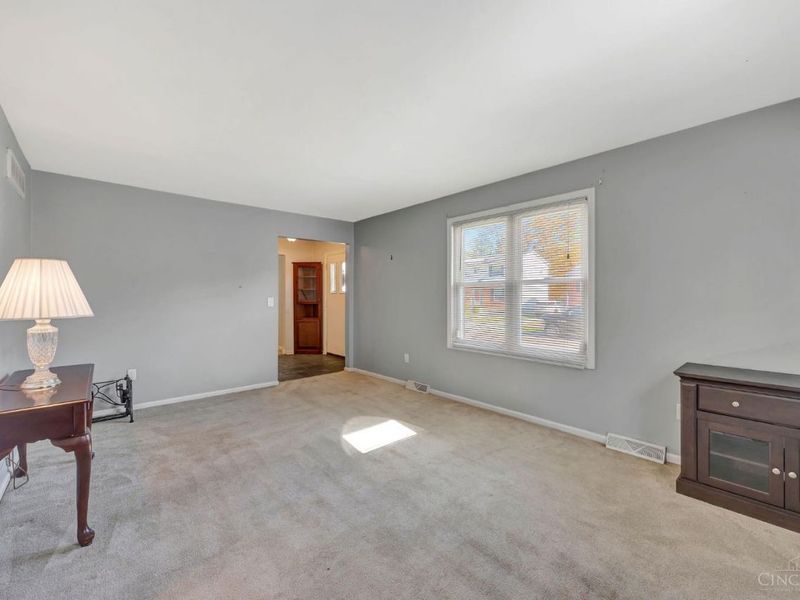 6855 Sayler Avenue, Cincinnati, OH 45233 Photo 8