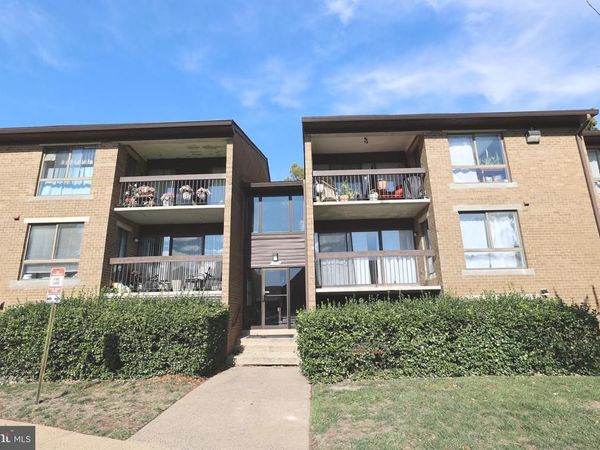 545 FLORIDA AVENUE, Unit 102, HERNDON, VA 20170
