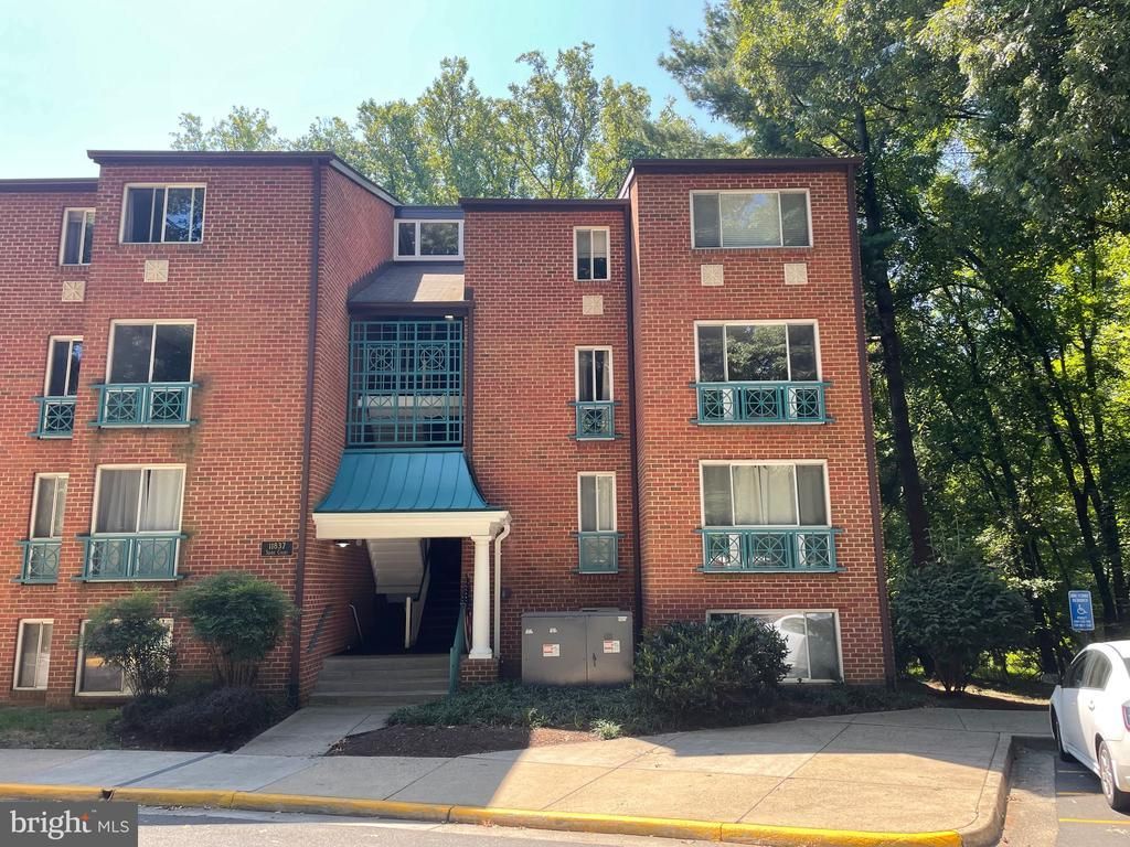 11837 Shire Court, Unit 22, Reston, VA 20191 Main Photo