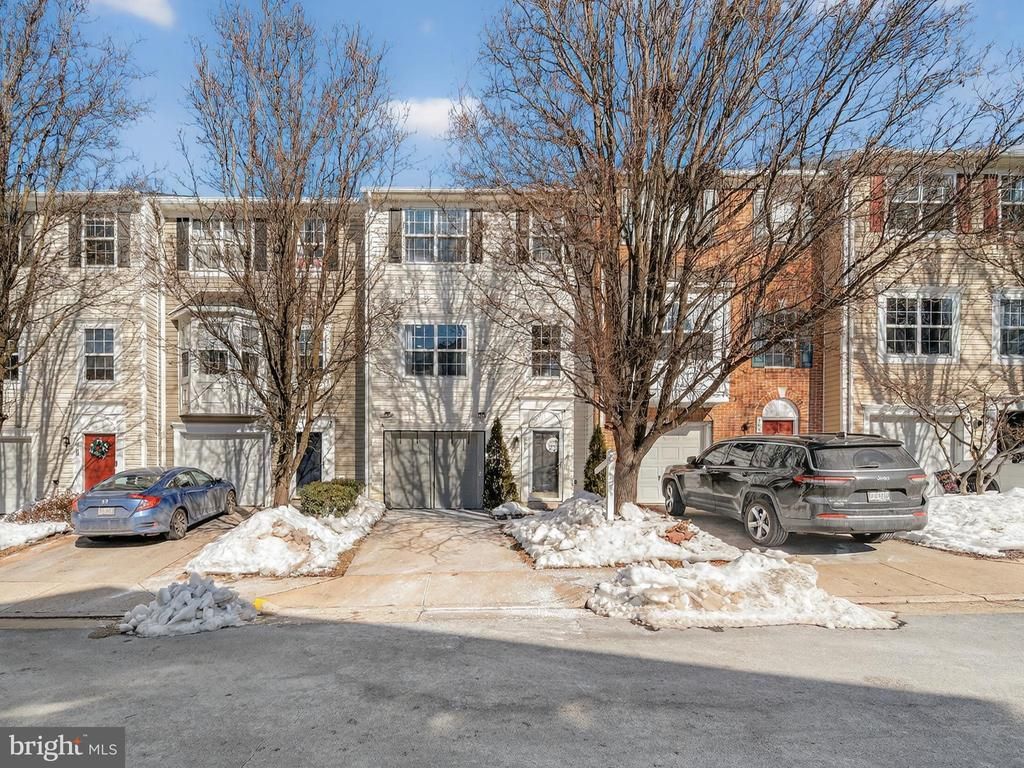 564 Sparkleberry Terrace Ne, Leesburg, VA 20176 Main Photo