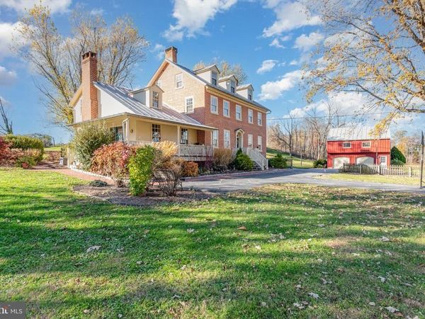 10 HULL DRIVE, EAST BERLIN, PA 17316