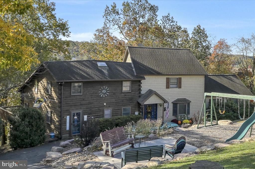 1489 Bearcat Cove, Auburn, PA 17922 Main Photo