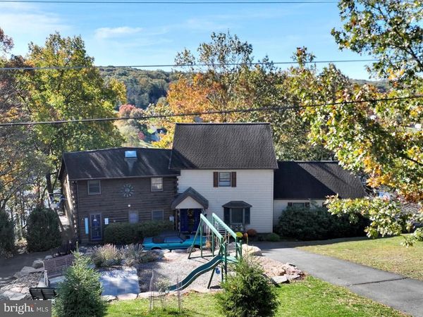 1489 BEARCAT COVE, AUBURN, PA 17922