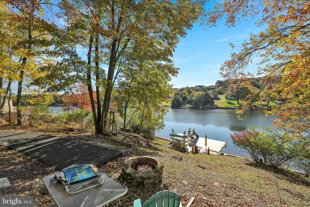 1489 BEARCAT COVE, AUBURN, PA 17922