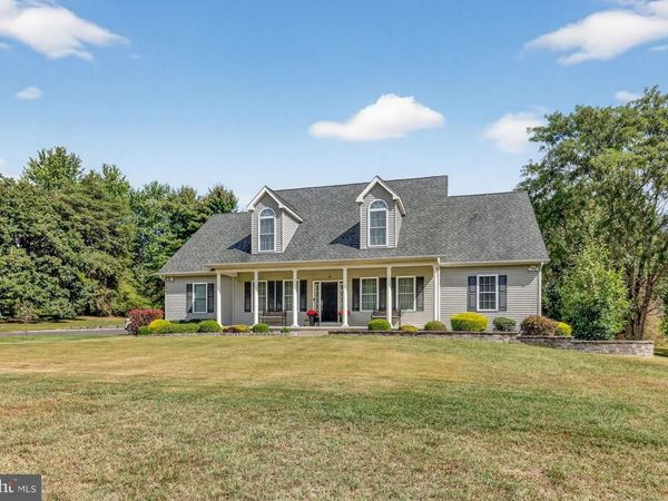 15 LAUREL LANE, PILESGROVE, NJ 08098