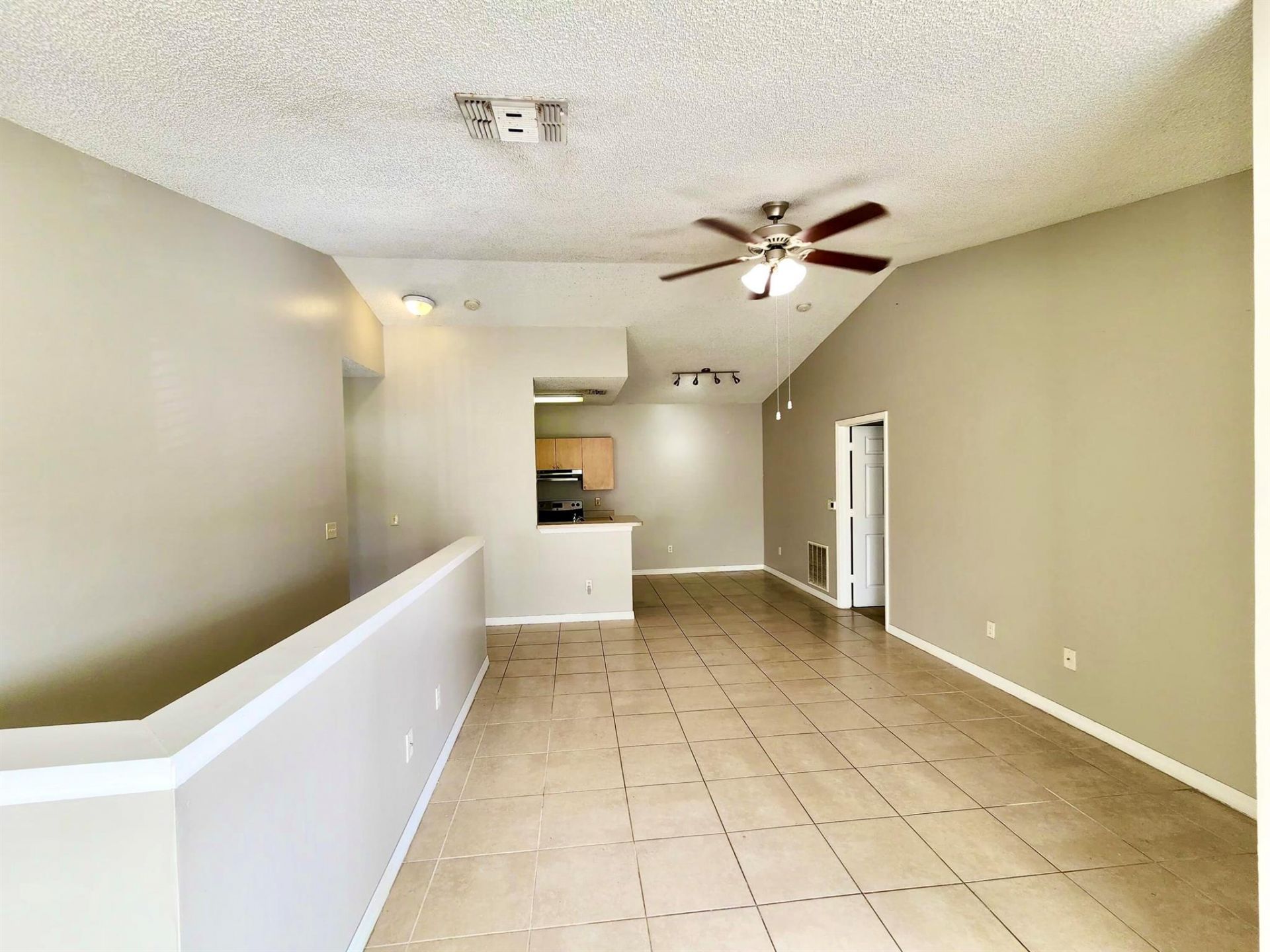 10366 Fox Trail Road S, Unit 1703, Royal Palm Beach, FL 33411 Photo