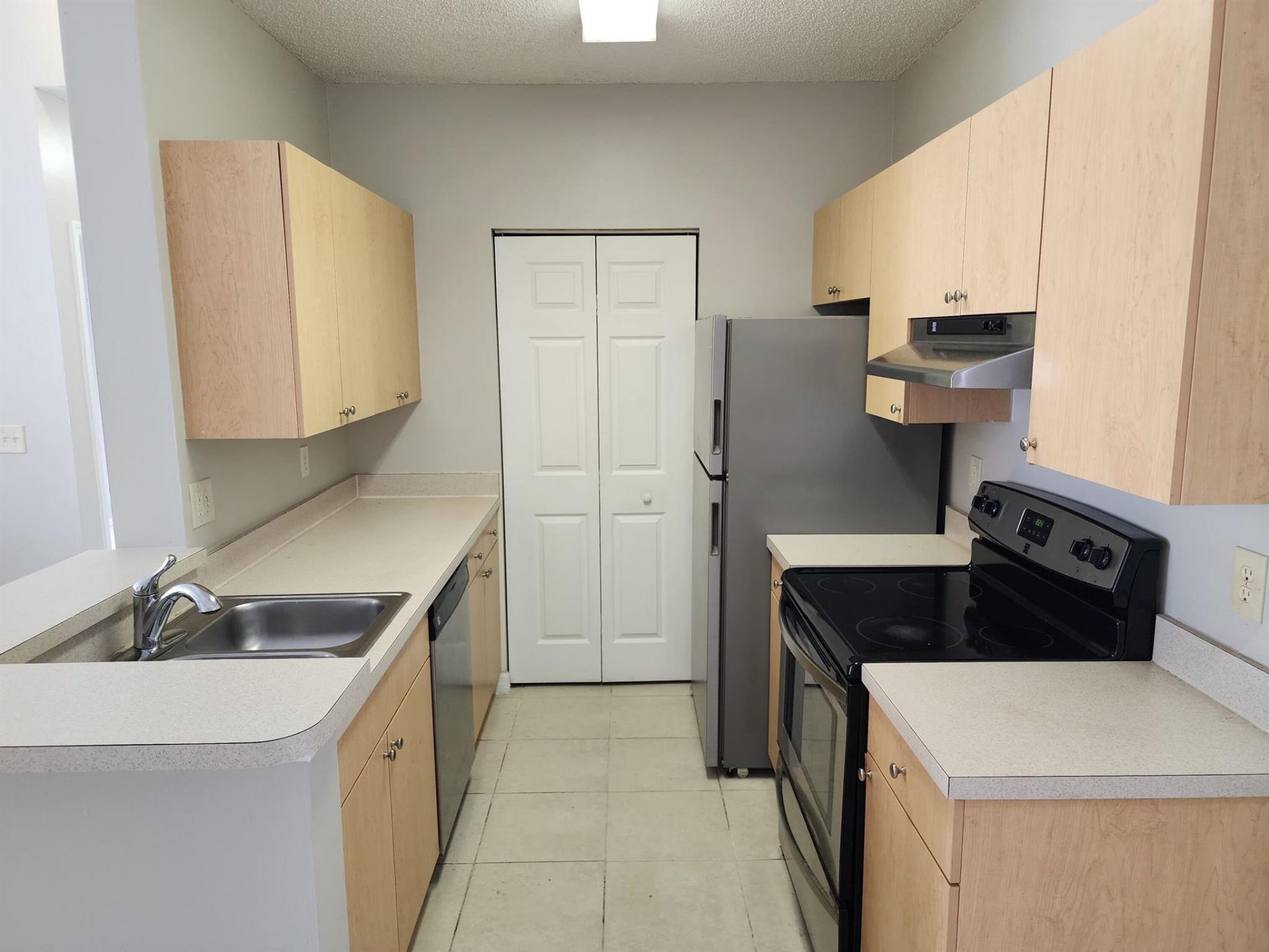 10366 Fox Trail Road S, Unit 1703, Royal Palm Beach, FL 33411 Photo