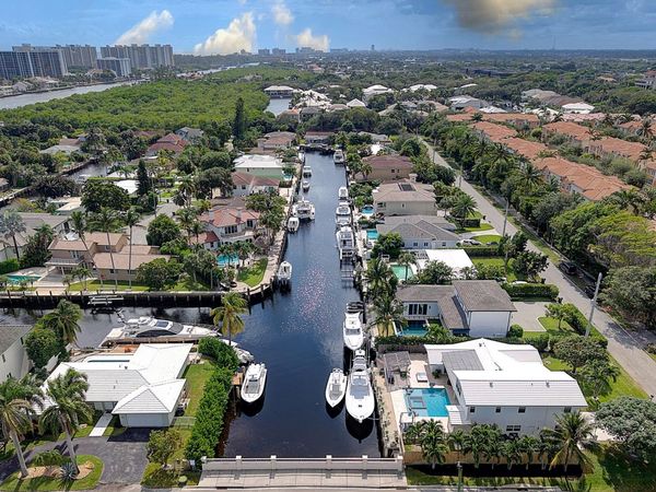 5798 NE 7th Avenue, Boca Raton, FL 33487