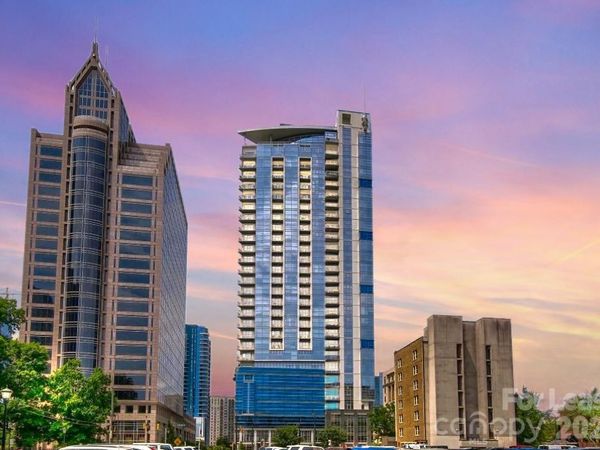 333 W Trade Street W, Unit 1501, Charlotte, NC 28202