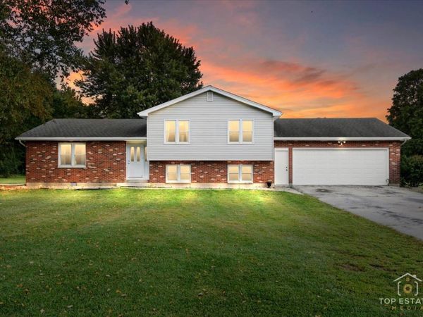 48W201 Keslinger Road, Maple Park, IL 60151