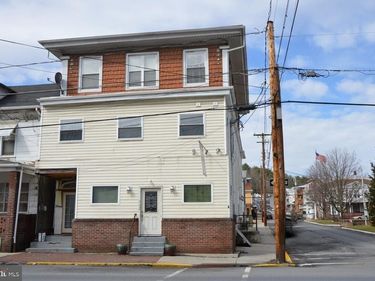 60 VALLEY STREET, NEW PHILADELPHIA, PA 17959