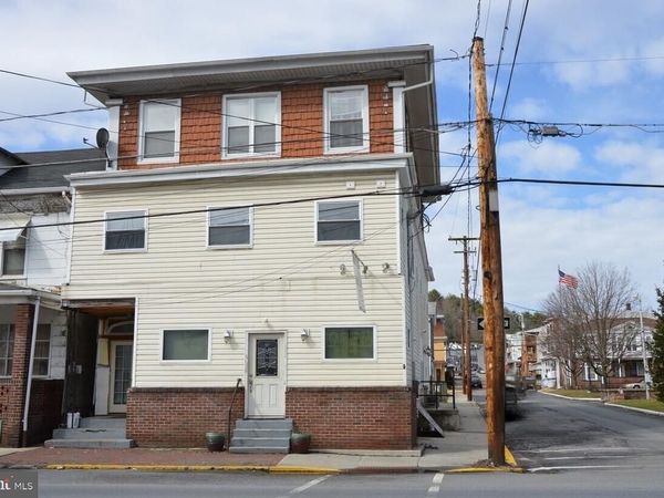 60 VALLEY STREET, NEW PHILADELPHIA, PA 17959