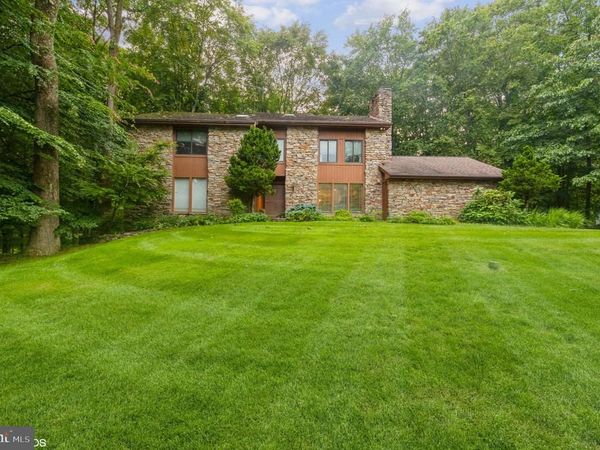 8 JENNY LANE, PIKESVILLE, MD 21208