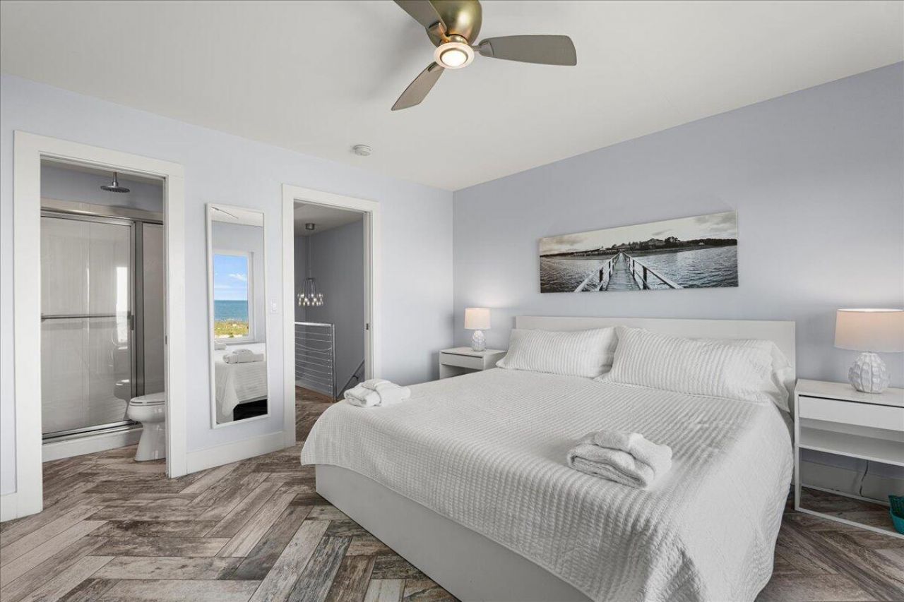 4 Harbor Drive Photo 25