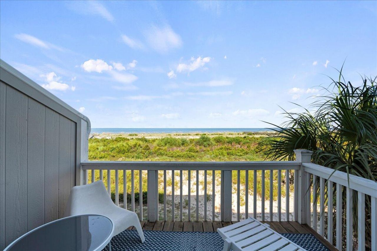 4 Harbor Drive Photo 4